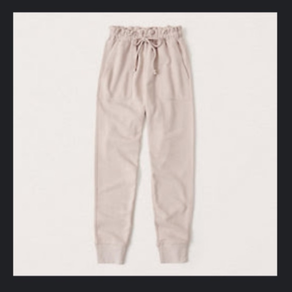Ruffle waiste joggers